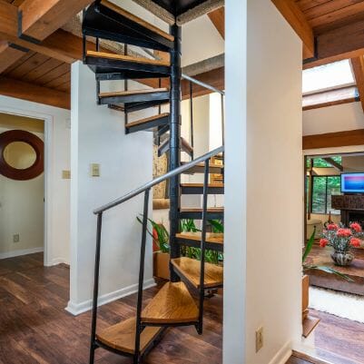 5’0” NON-CODE STEEL KIT WITH<br />
TREAD COVERS